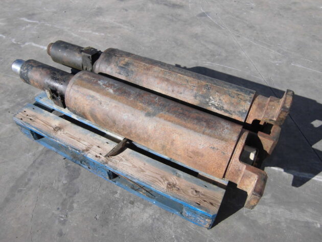 CATERPILLAR   345BL  7Y-1635 - TENSOR DE CADENA - Imagen 3