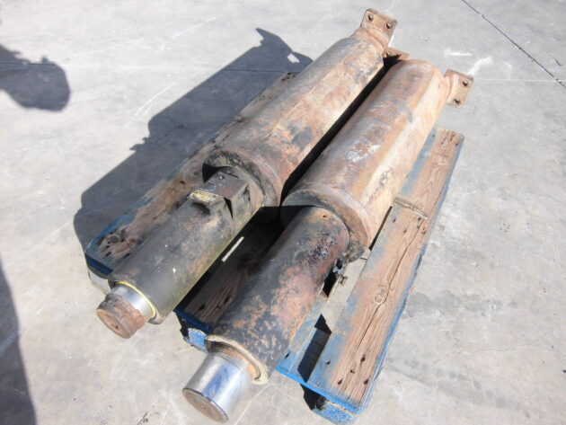CATERPILLAR   345BL  7Y-1635 - TENSOR DE CADENA - Imagen 6