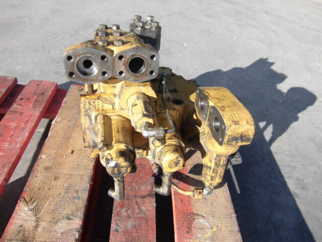 CATERPILLAR   963C  129-6614 - DISTRIBUIDOR DE PALA
