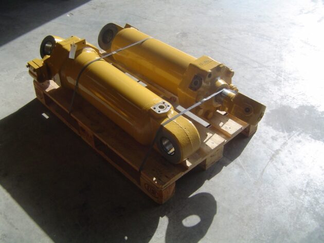 CATERPILLAR   966D  3G-5497 - CILINDRO DE VOLTEO - Imagen 2