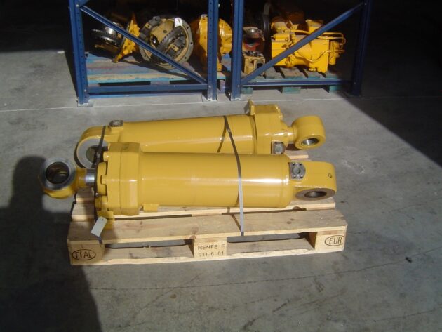 CATERPILLAR   966D  3G-5497 - CILINDRO DE VOLTEO - Imagen 3