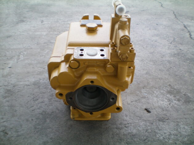 CATERPILLAR  966G  167-1153 - BOMBA DE DIRECCIÓN