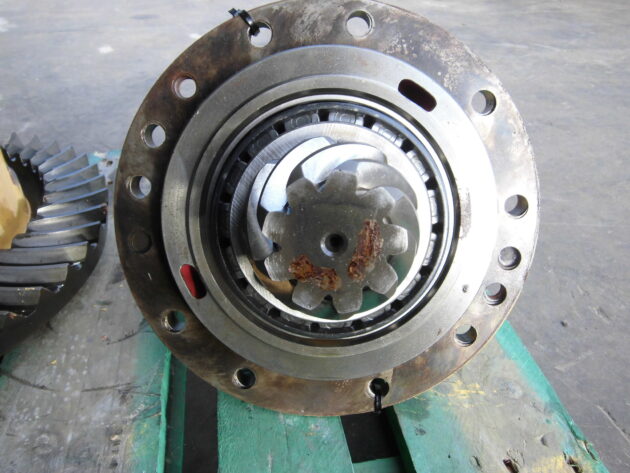 KOMATSU   WA3803  423-22-27101 - GRUPO DIFERENCIAL DELANTERO - Imagen 2