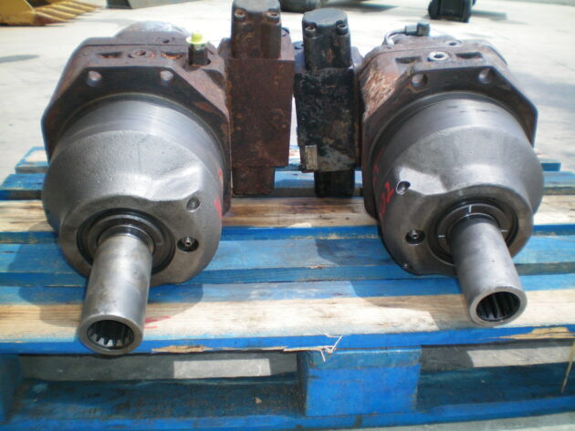 CATERPILLAR   350L  126-2046 - MOTOR DE TRANSLACIÓN AA4VSE250HZ - Imagen 4