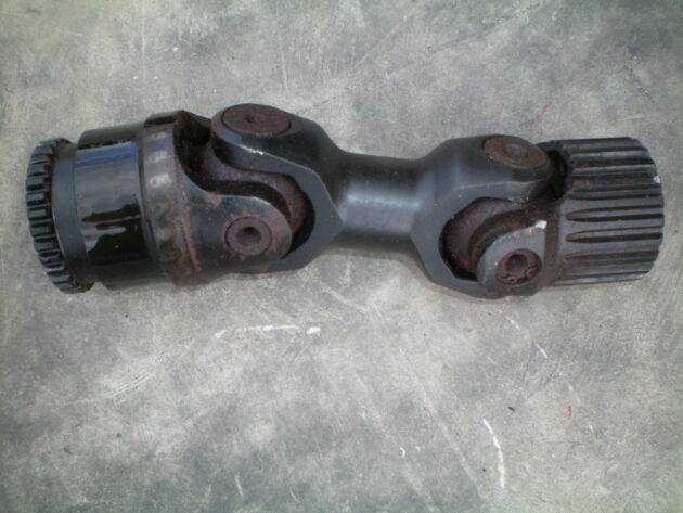 CATERPILLAR  973 - 9T-6526 * - TRAVEL MOTOR SHAFT - Image 3