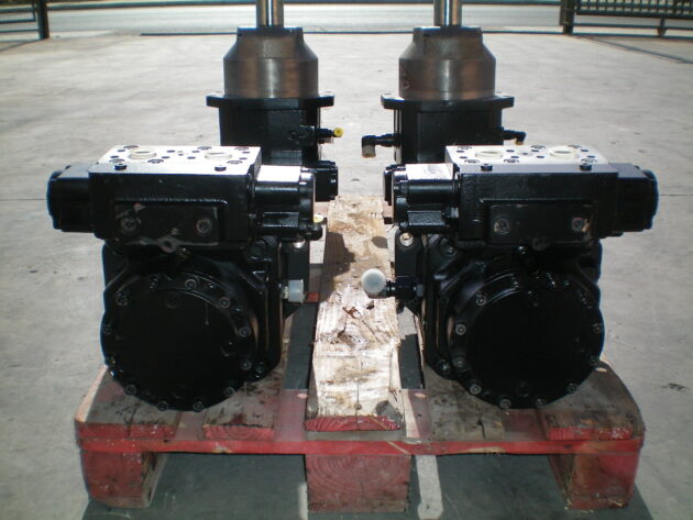 CATERPILLAR   365BL  147-5784 - MOTOR DE TRANSLACIÓN CON TACO LIMITADOR DE VELOCIDAD AA4VSE250HZ - Imagen 4