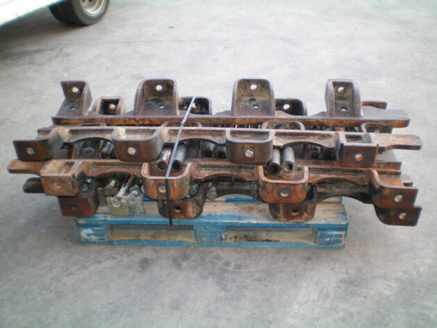 CATERPILLAR   365BL  148-3104 - DEFENSAS DE LOS RODILLOS CON SEPARADORES Y TORNILLOS
