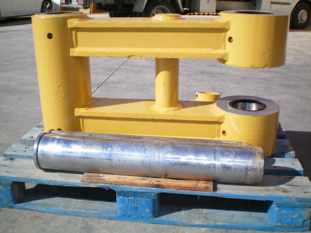 CATERPILLAR   365BL  218-5356 - BIELA CENTRAL DE CAZO - Imagen 2