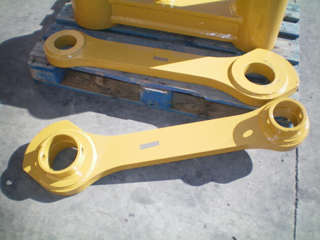 CATERPILLAR   365BL  148-3326 / 148-3327 - BIELA PARALELA DE CAZO