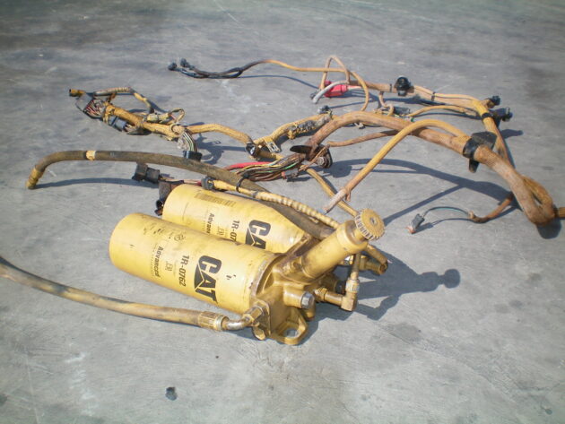 CATERPILLAR   365BLMEII  1R-0762 - FILTROS DE COMBUSTIBLE DEL MOTOR CAT 3196 - Imagen 2