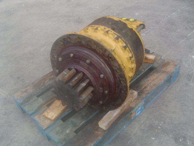 CATERPILLAR   375ME  102-6430 - REDUCTOR DE GIRO CON MOTOR - Imagen 2