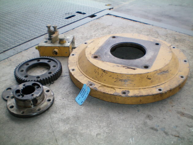 CATERPILLAR  375ME  7Y-1012 - CONJUNTO DE ARRASTRE DE BOMBAS - Imagen 2