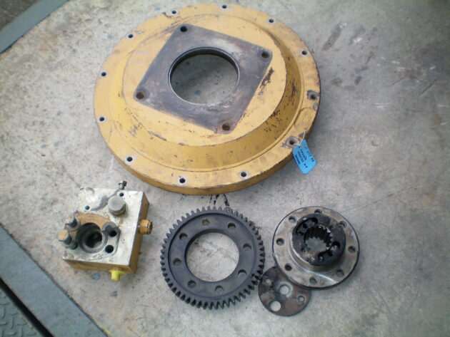 CATERPILLAR  375ME  7Y-1012 - CONJUNTO DE ARRASTRE DE BOMBAS