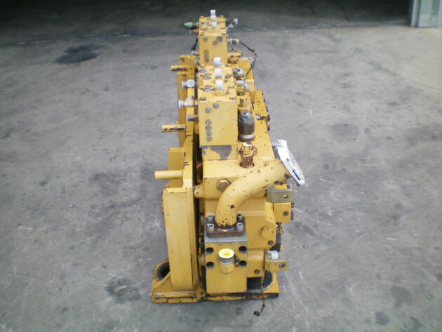 CATERPILLAR   375ME  9T-8312 - DISTRIBUIDOR PRINCIPAL - Imagen 4