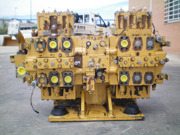 CATERPILLAR   375ME  9T-8312 - DISTRIBUIDOR PRINCIPAL - Imagen 6