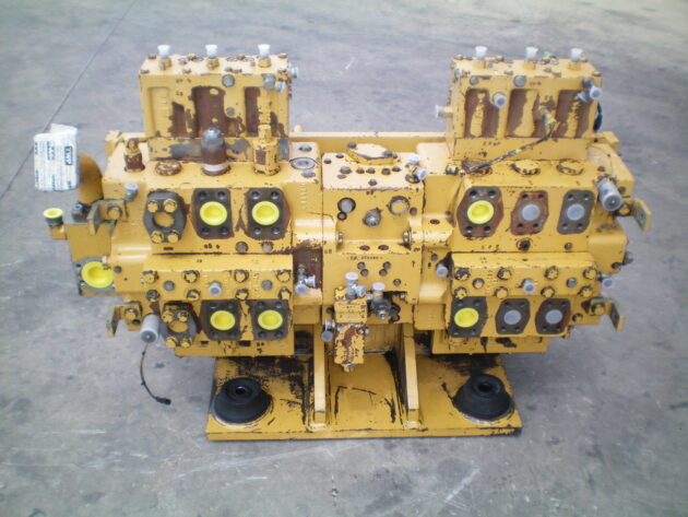 CATERPILLAR   375ME  9T-8312 - DISTRIBUIDOR PRINCIPAL