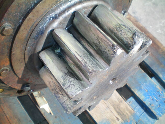 CATERPILLAR   375ME  105-7275 - MOTOR DE GIRO - Imagen 8