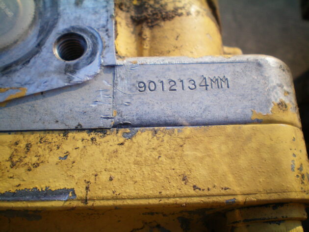 KOMATSU  WA420-1  705-56-34100 - CONJUNTO DE 4 BOMBAS PRINCIPALES - Imagen 4