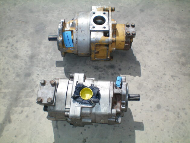KOMATSU  WA470-3H  705-52-40130 / 705-52-30280 - BOMBA HIDRÁULICA