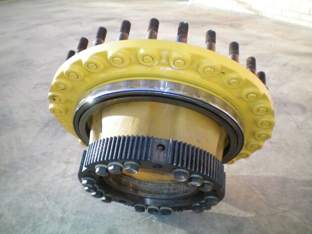KOMATSU   WA4703H  421-22-22740 - BUJE TRASERO DERECHO - Imagen 3