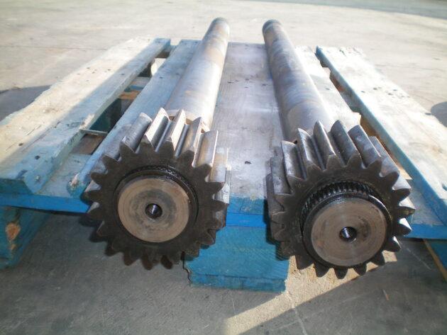 CATERPILLAR   988B  8K-0099 - PIÑÓN CENTRAL