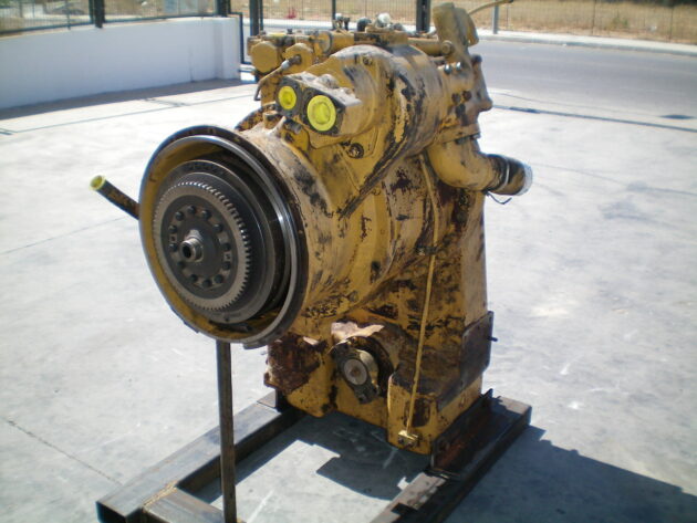 CATERPILLAR   826C  9W-8392 - SERVOTRANSMISIÓN CON CONVERTIDOR - Imagen 7
