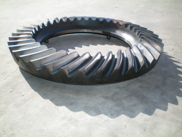 KOMATSU  WA500-1  425-22-00020 - CORONA DEL GRUPO DIFERENCIAL DELANTERO - Imagen 3