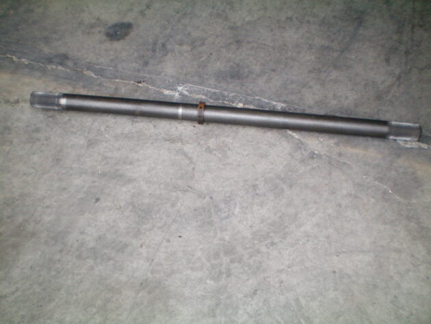 KOMATSU  WA5001 - 425-22-12410 - SHAFT FRONT RIGHT - Image 2