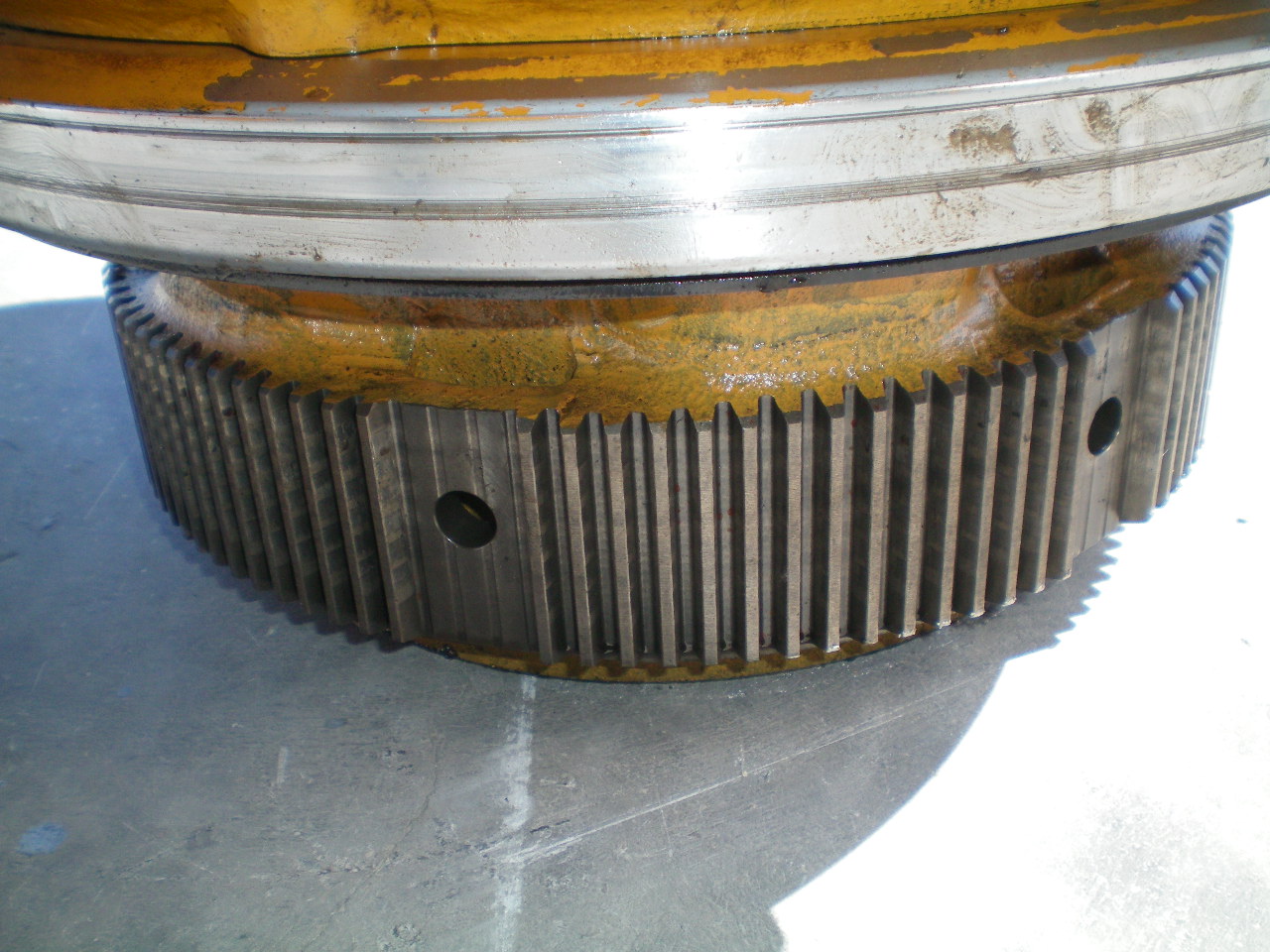 KOMATSU WA500-1 425-22-12711 - BUJE DELANTERO - Imagen 4