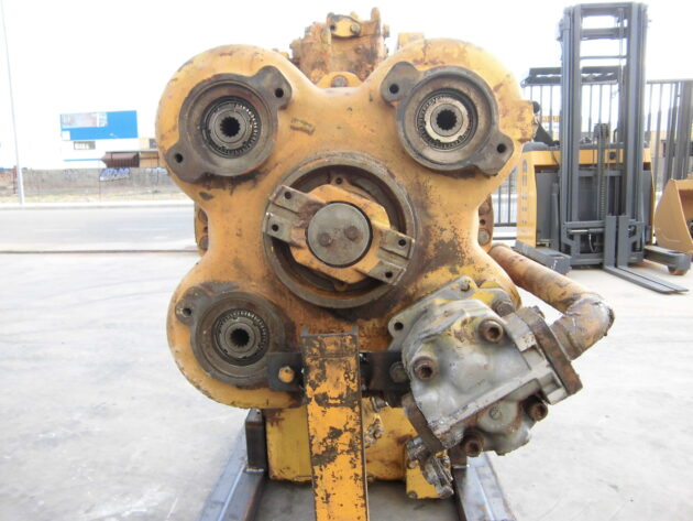 KOMATSU  WA500-1  425-15-00020 - SERVOTRANSMISIÓN (CARCASA ROTA) - Imagen 2