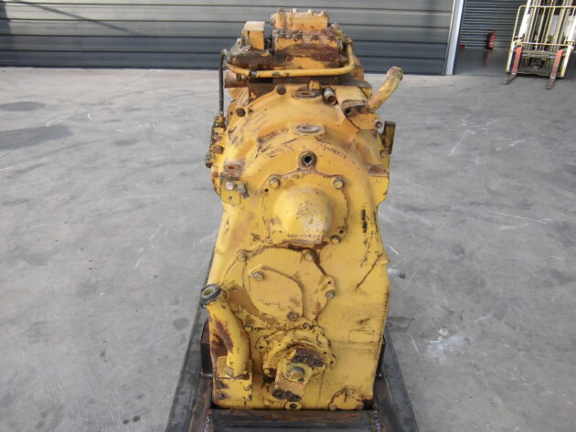 KOMATSU  WA500-1  425-15-00020 - SERVOTRANSMISIÓN (CARCASA ROTA) - Imagen 5