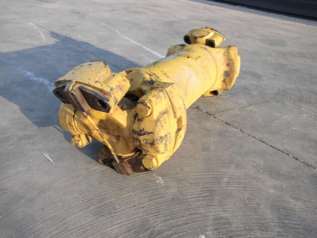 KOMATSU  WA600-1  426-20-14110 - TRANSMISIÓN - Imagen 3