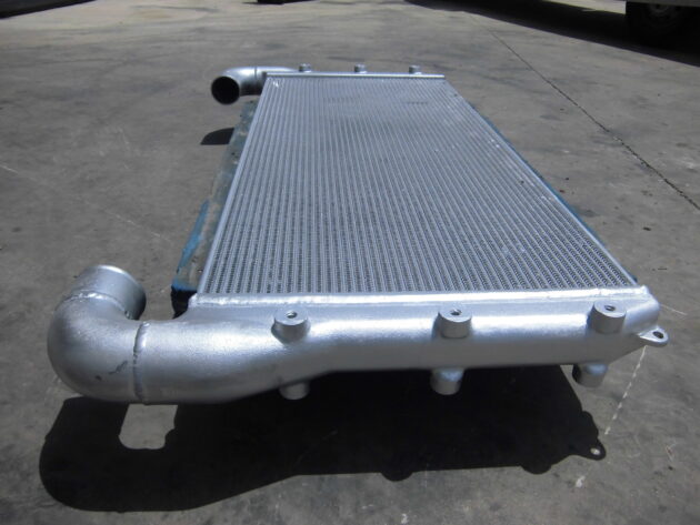 KOMATSU  WA6003  426-03-21721 - ENFRIADOR DE INTERCOOLER DE MOTOR - Imagen 2