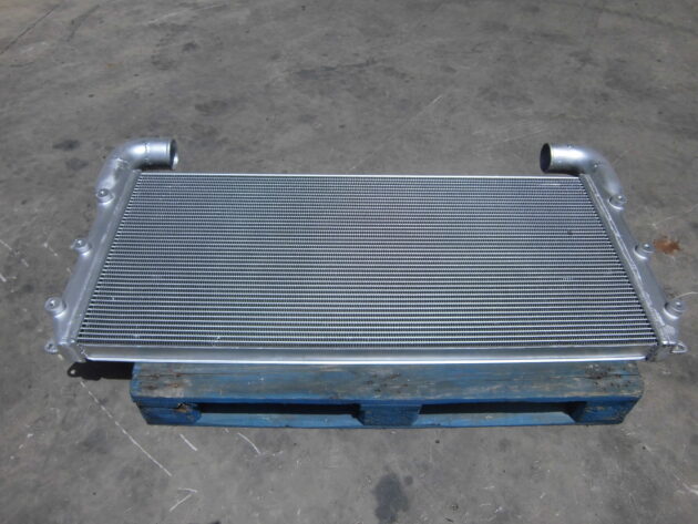 KOMATSU  WA6003  426-03-21721 - ENFRIADOR DE INTERCOOLER DE MOTOR - Imagen 3