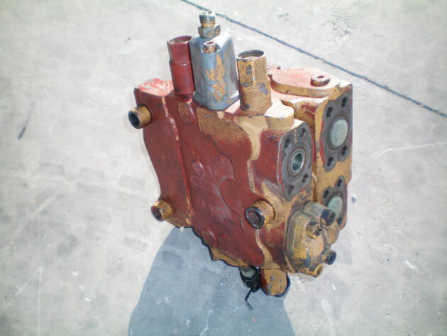 CASE   61P   - DISTRIBUIDOR DE MARTILLO - Imagen 2