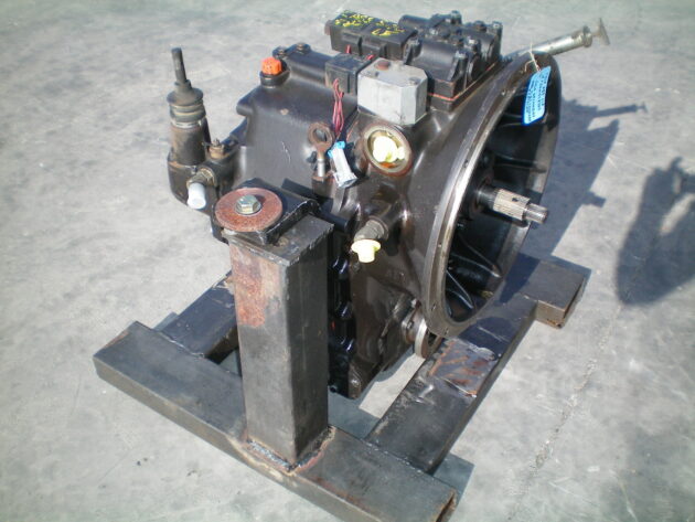CASE   580SLE  119042A1 - CAJA DE CAMBIOS CARRARO TLB1 - Imagen 4