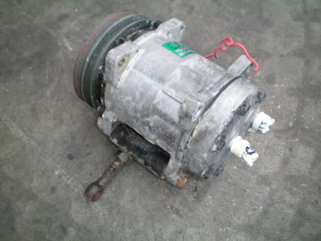 CASE   580SM   - COMPRESOR DEL AIRE ACONDICIONADO - Imagen 3