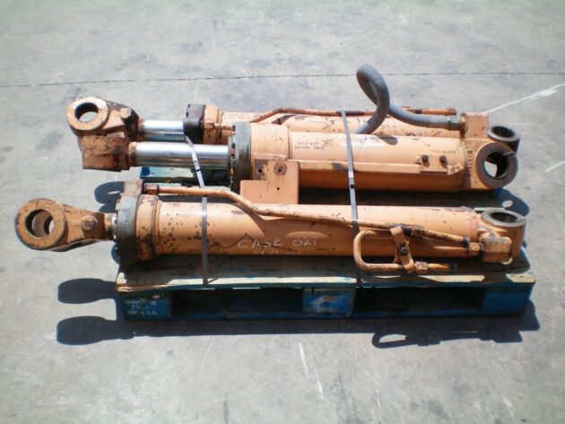 CASE   621  E-124851 - CILINDRO DE ELEVACIÓN DE PALA - Imagen 3