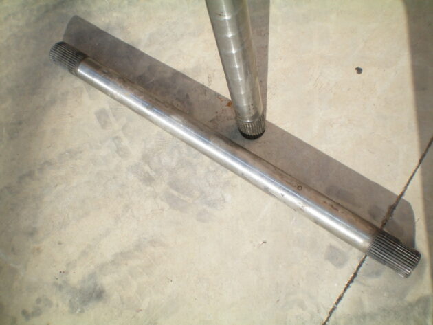 CASE  721C - 384382A1 - SHAFT - Image 3
