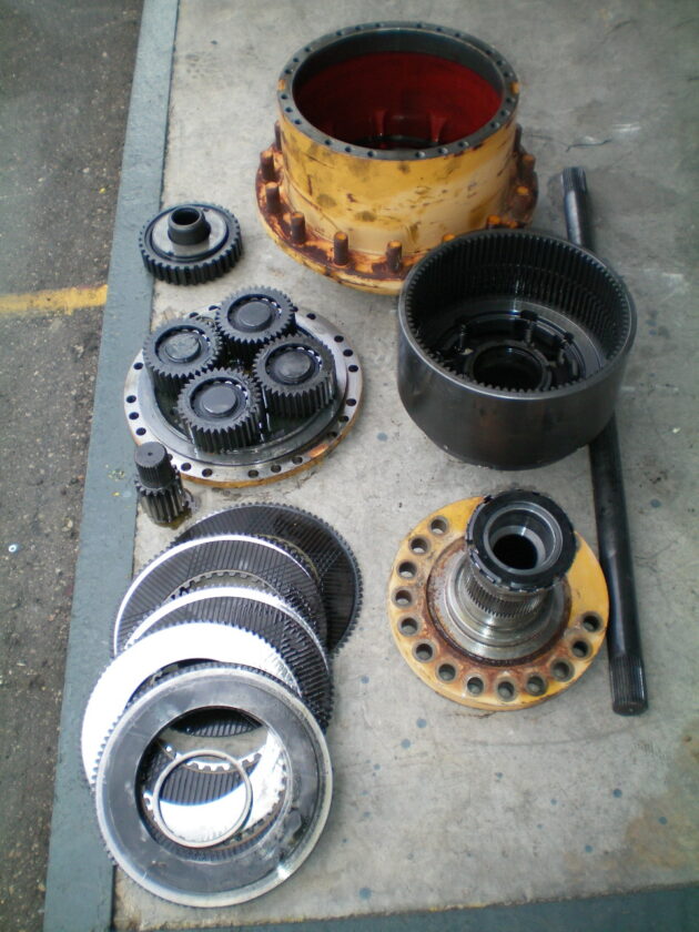 CASE  821B  4474 xxx 249 ZP ; 4474 304 054 ZP - TAPA REDUCCIÓN TRASERA - Imagen 3