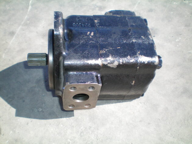 CASE  821B   - BOMBA DE DIRECCIÓN - Imagen 2