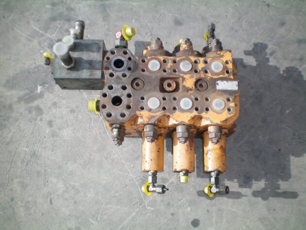 CASE   1088CK  V-3143682 - DISTRIBUIDOR DE EQUIPOS - Imagen 2