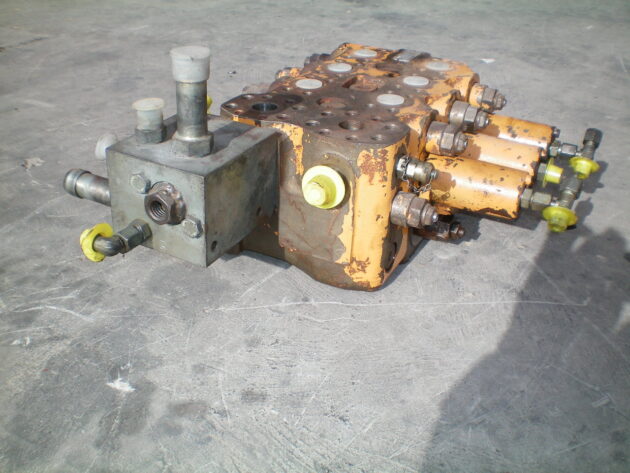 CASE   1088CK  V-3143682 - DISTRIBUIDOR DE EQUIPOS - Imagen 3