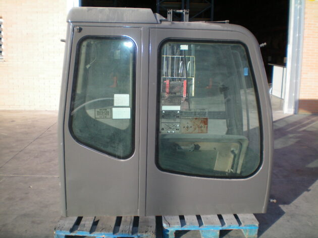 CASE   1088P   - CABINA - Imagen 5