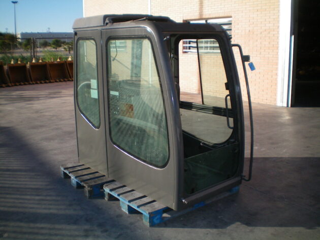 CASE   1088P   - CABINA - Imagen 6
