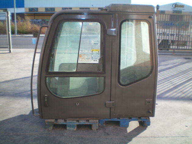 CASE   1088P   - CABINA