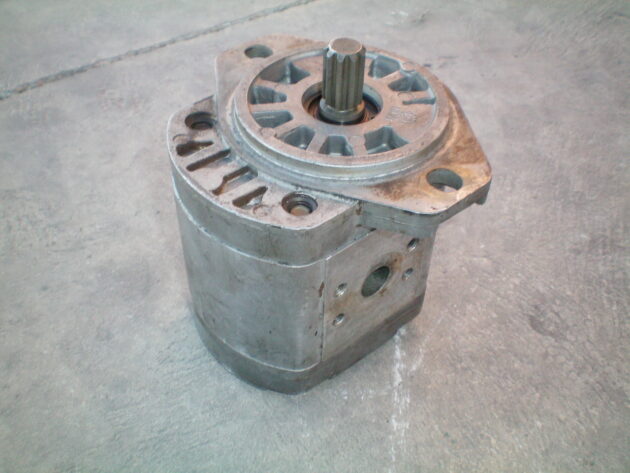 CASE   1288CK (CKB)  P-4543558A - BOMBA DE SERVICIOS E INFORMACIONES - Imagen 3