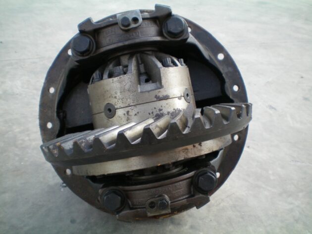 CASE   W20C  114231 - GRUPO DIFERENCIAL TRASERO GKN - Imagen 4