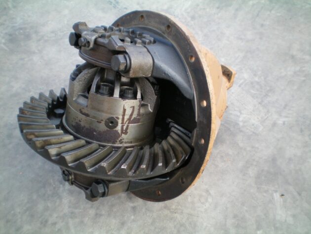 CASE   W20C  114231 - GRUPO DIFERENCIAL TRASERO GKN