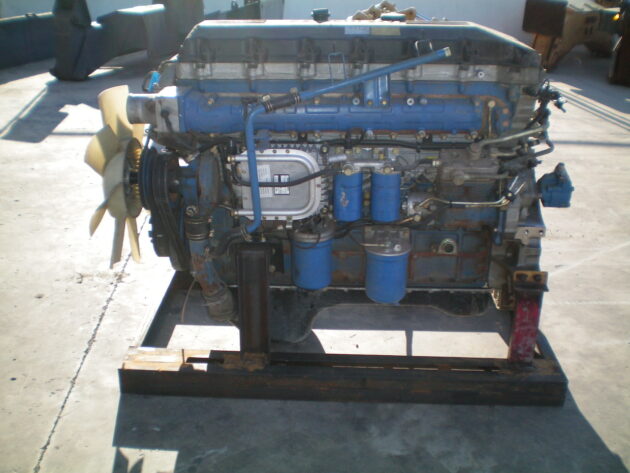 VARIOS     - MOTOR TÉRMICO HYUNDAI D6CA CON PARTE ELÉCTRICA - Imagen 4